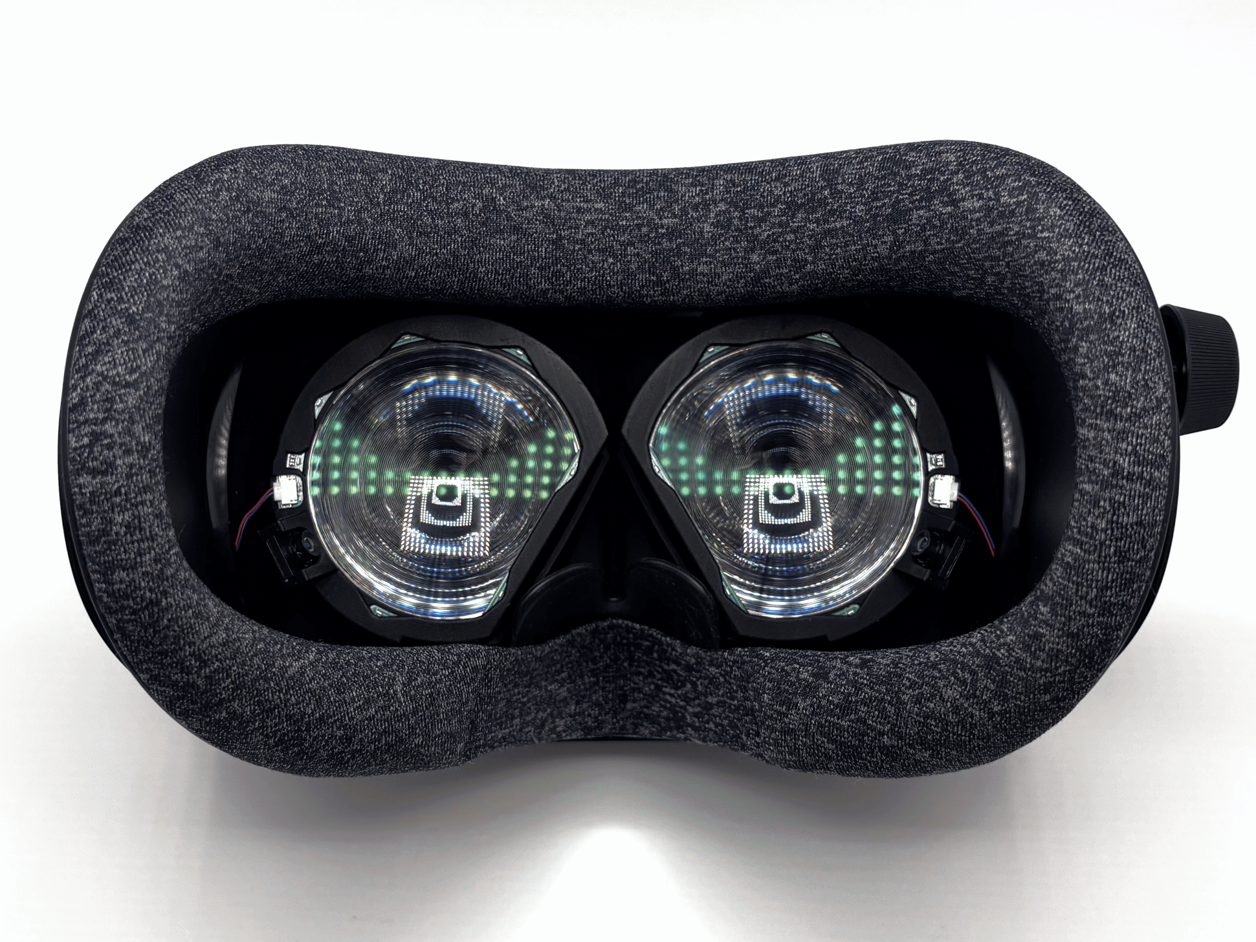 Veido tarpiklio rėmelis visiškai grąžintas