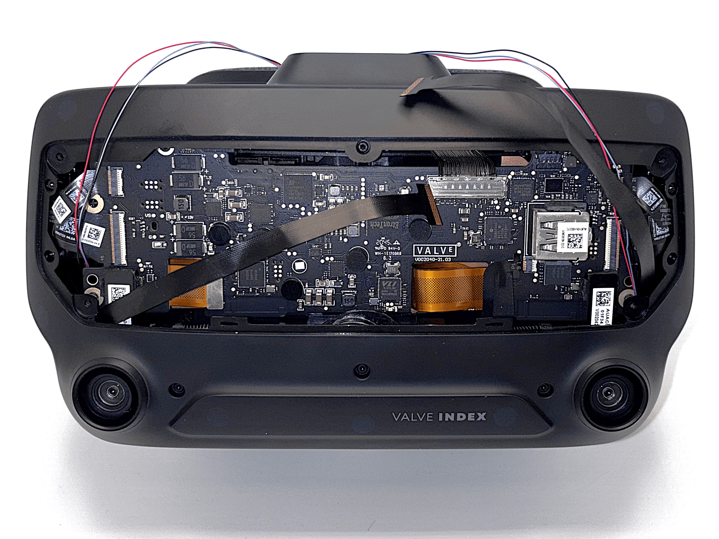 Juostinis kabelis visiškai pravestas per tarpą