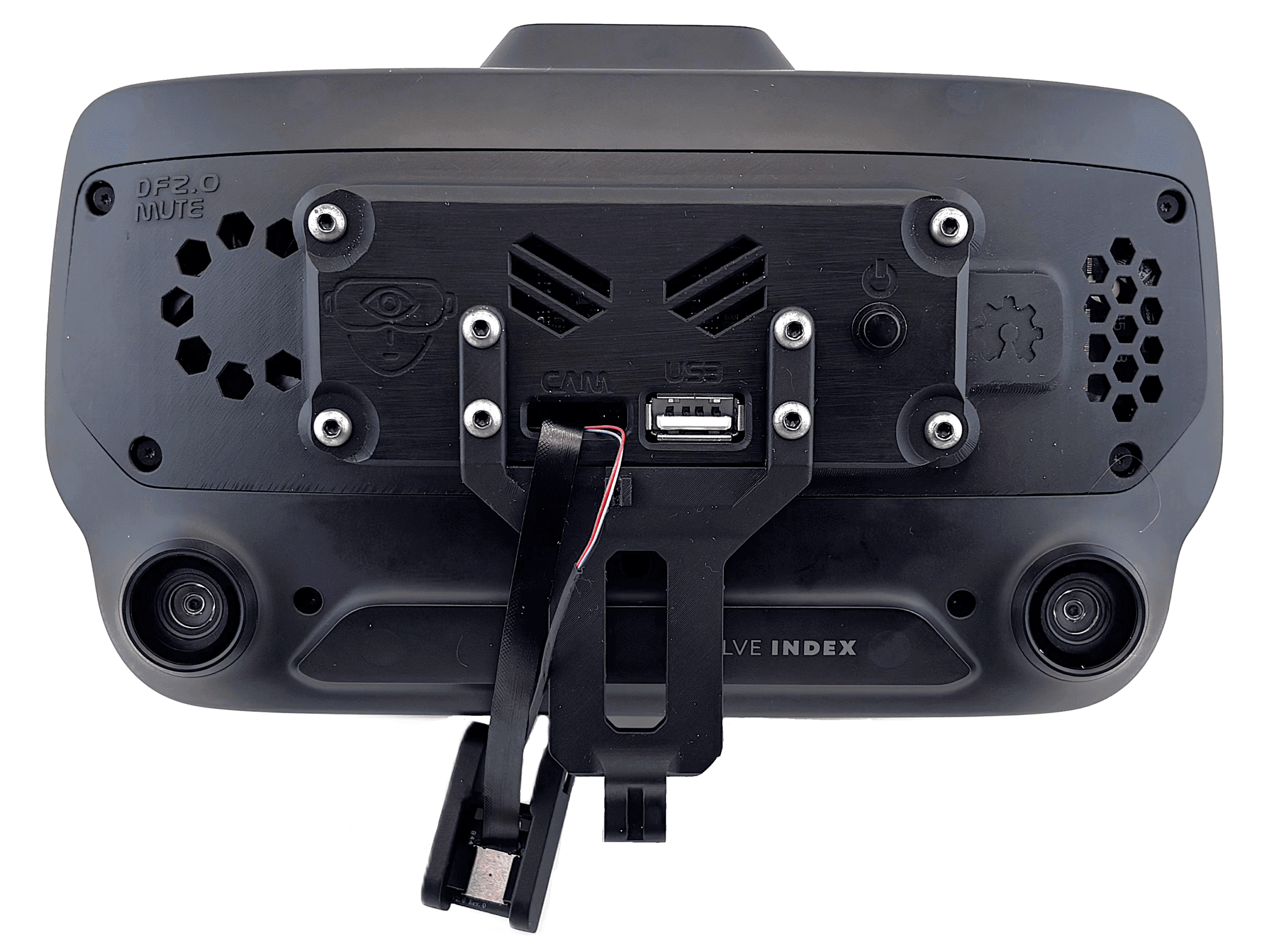 Juostinis kabelis pravestas per numatytą laikiklį